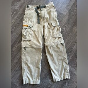 Men’s Abercrombie and Fitch cargo pant with zip off to shorts